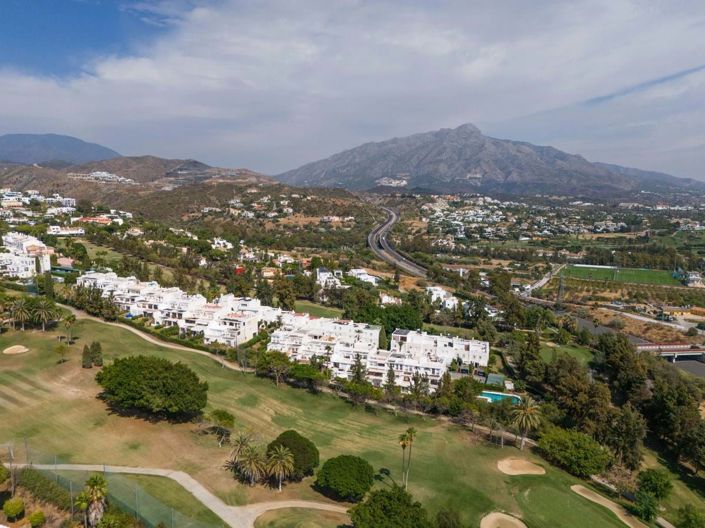 Image No.23-3 Bed Apartment for sale