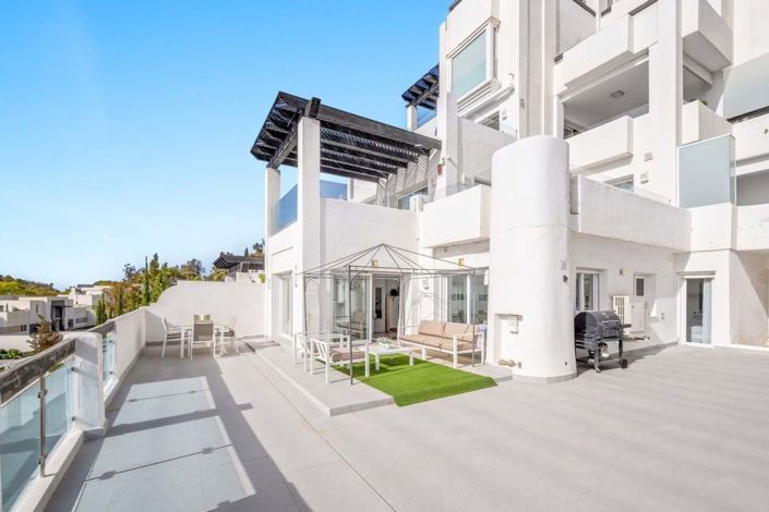 Image No.12-2 Bed Apartment for sale