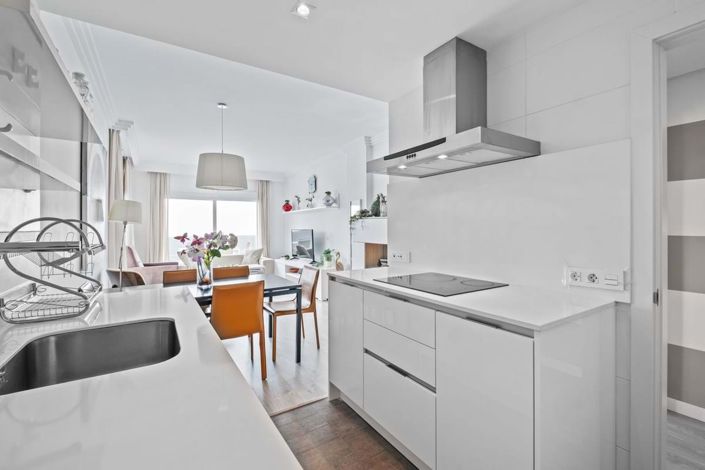 Image No.8-2 Bed Apartment for sale