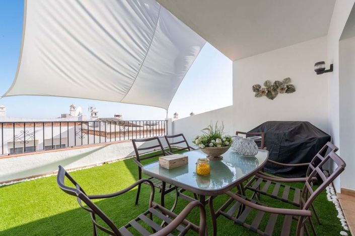 Image No.4-4 Bed Townhouse for sale