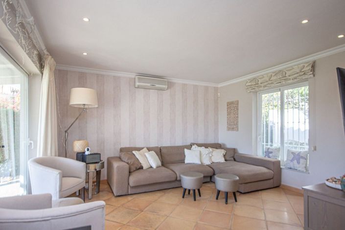 Image No.6-3 Bed Villa for sale