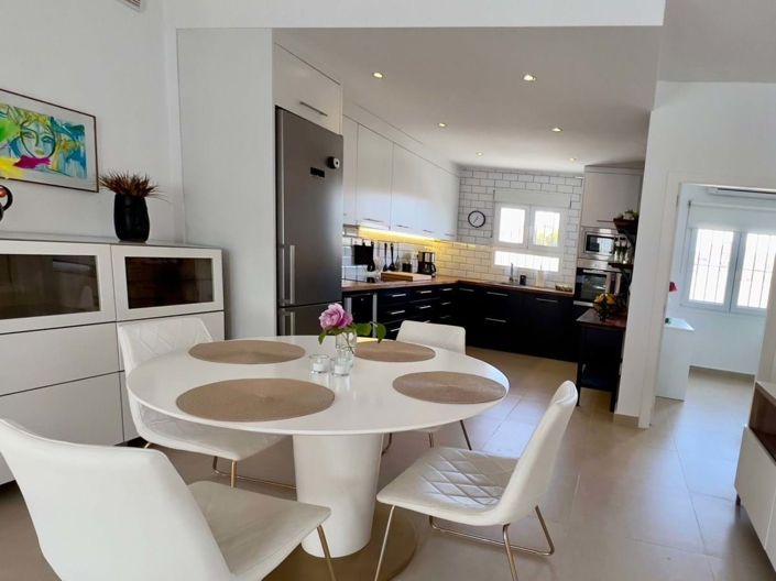 Image No.12-2 Bed Villa for sale