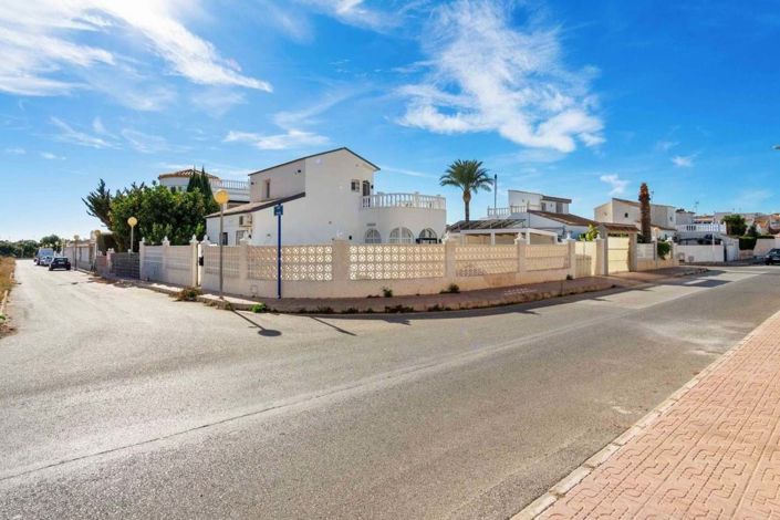 Image No.26-2 Bed Villa for sale