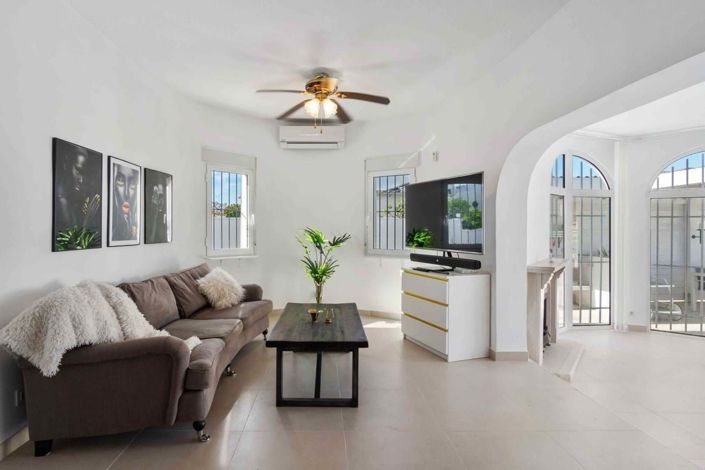 Image No.5-2 Bed Villa for sale