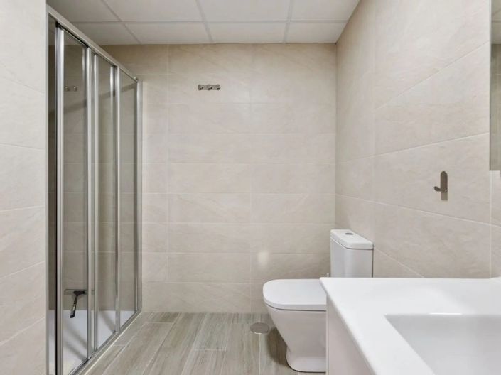 Image No.15-3 Bed Townhouse for sale