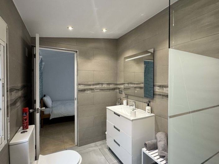 Image No.19-3 Bed Villa for sale