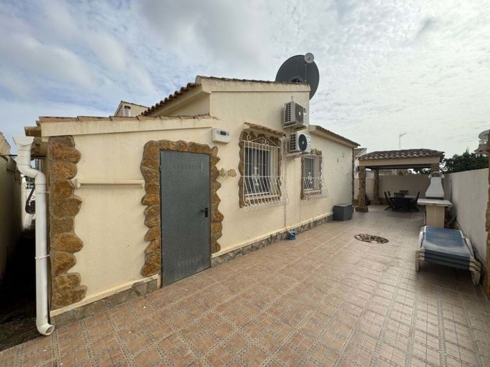 Image No.5-3 Bed Villa for sale