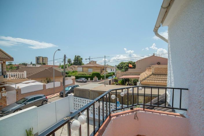 Image No.24-4 Bed Villa for sale