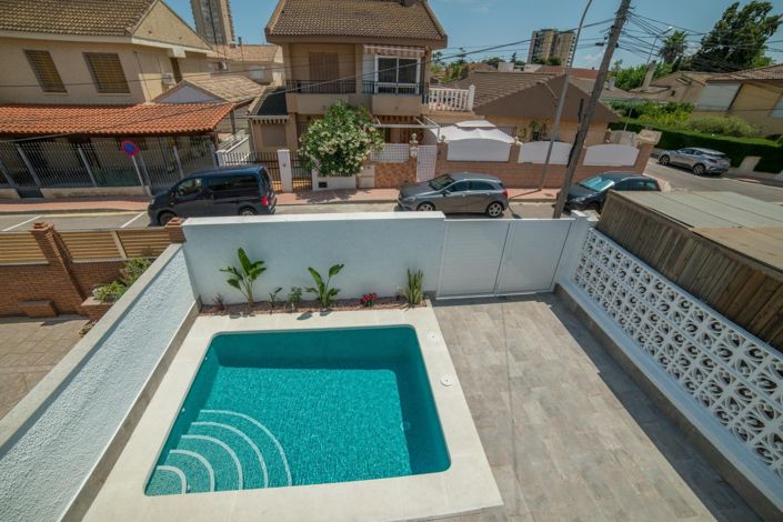 Image No.25-4 Bed Villa for sale