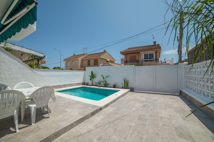 Image No.5-4 Bed Villa for sale