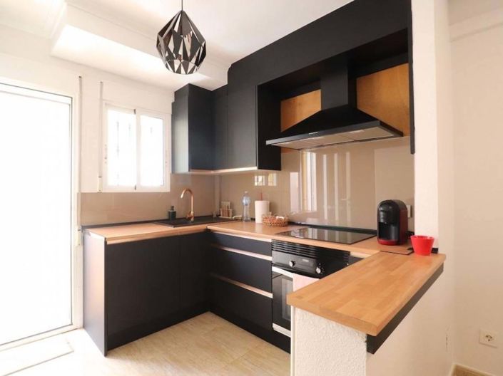 Image No.11-3 Bed Townhouse for sale