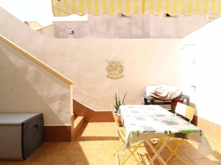 Image No.19-3 Bed Townhouse for sale