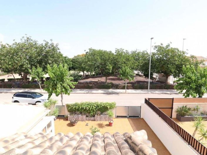 Image No.20-3 Bed Townhouse for sale