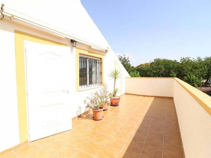 Image No.21-3 Bed Townhouse for sale