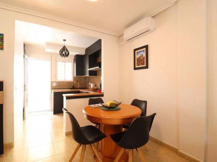 Image No.8-3 Bed Townhouse for sale