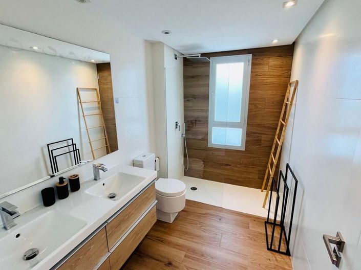 Image No.11-3 Bed Apartment for sale