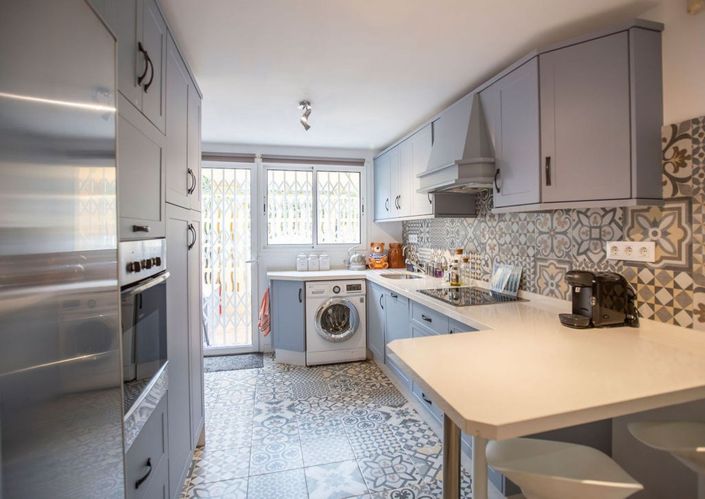 Image No.8-3 Bed Townhouse for sale