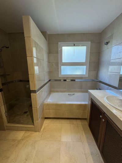 Image No.13-3 Bed Apartment for sale