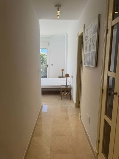 Image No.17-3 Bed Apartment for sale