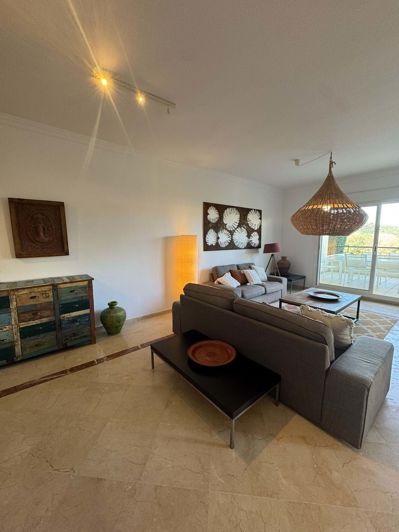 Image No.21-3 Bed Apartment for sale