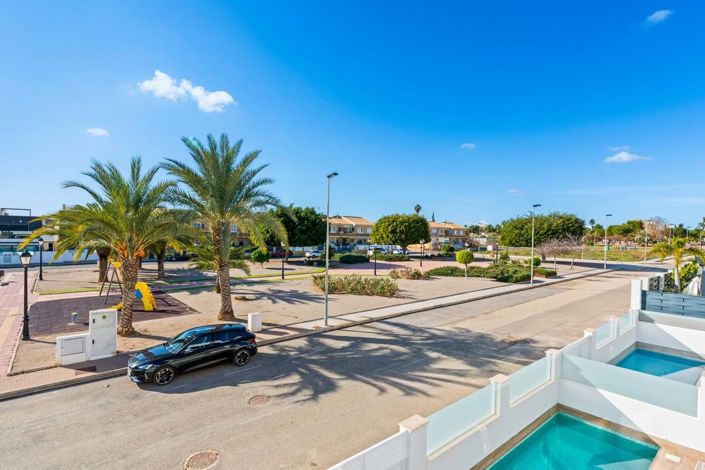 Image No.19-3 Bed Villa for sale