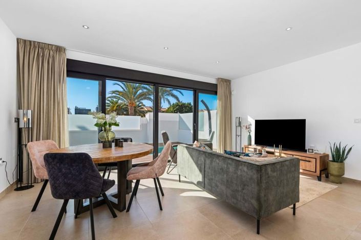 Image No.4-3 Bed Villa for sale