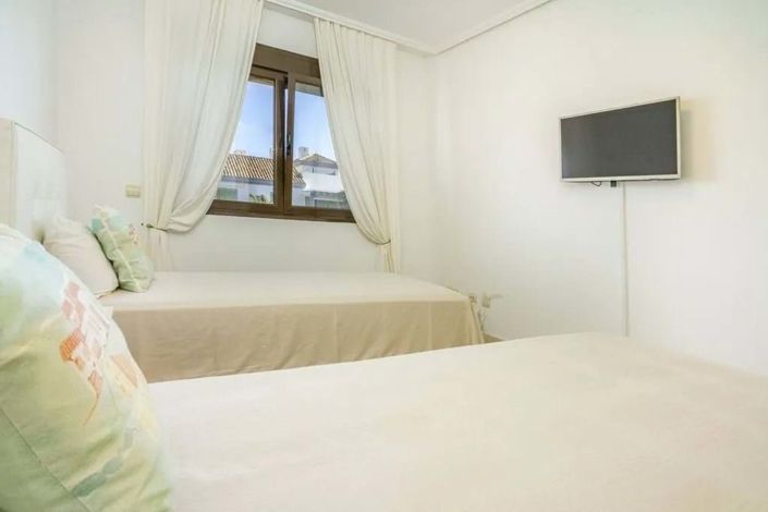 Image No.27-3 Bed Apartment for sale