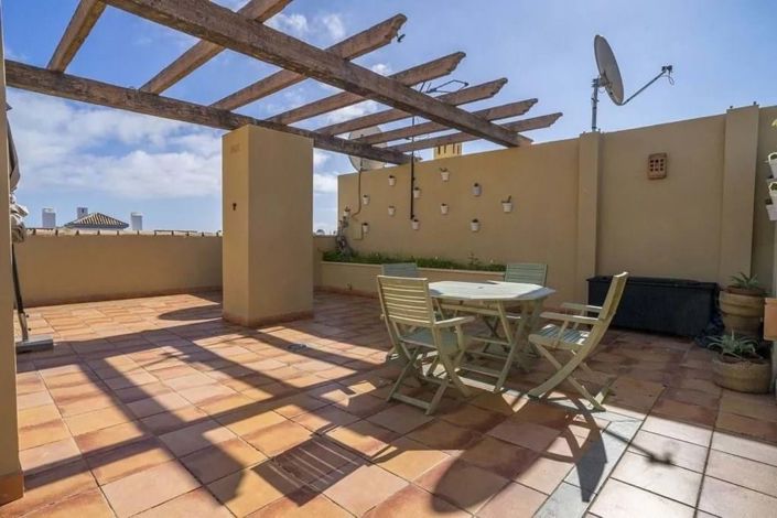 Image No.34-3 Bed Apartment for sale