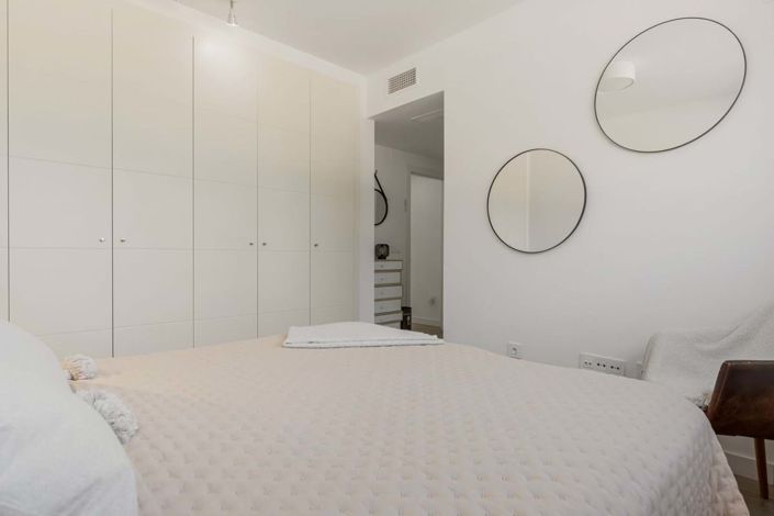 Image No.21-3 Bed Apartment for sale