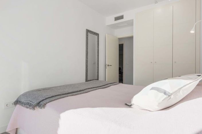 Image No.25-3 Bed Apartment for sale