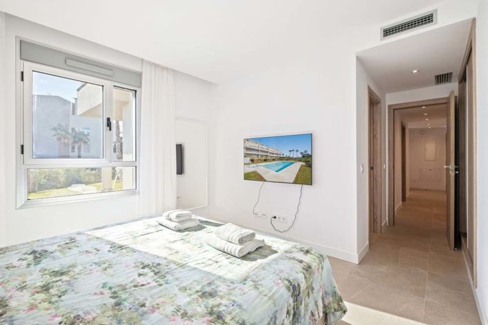 Image No.18-3 Bed Apartment for sale