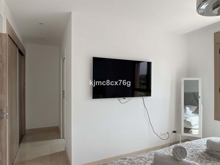 Image No.26-3 Bed Townhouse for sale