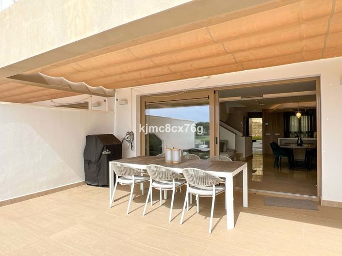 Image No.4-3 Bed Townhouse for sale