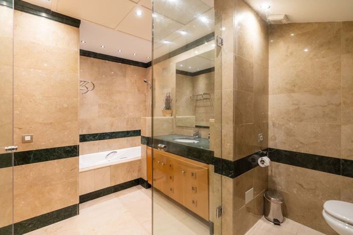 Image No.30-3 Bed Penthouse for sale