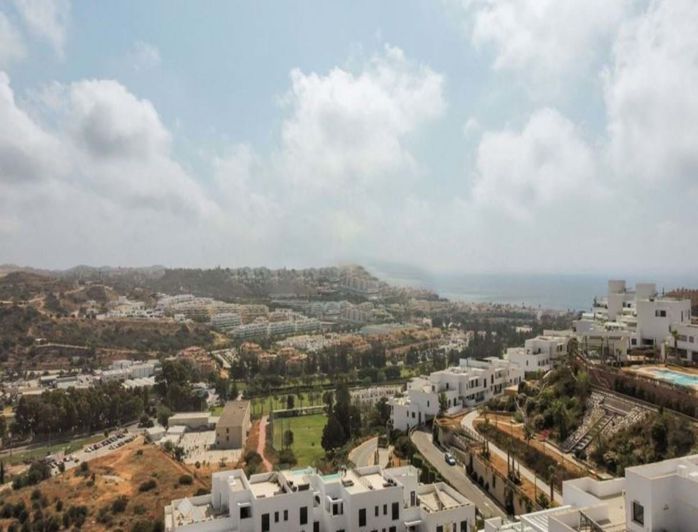 Image No.24-3 Bed Apartment for sale