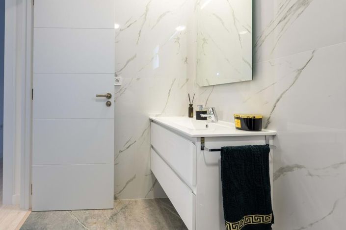 Image No.18-4 Bed Villa for sale