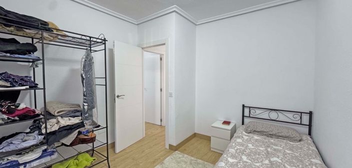 Image No.18-3 Bed Townhouse for sale