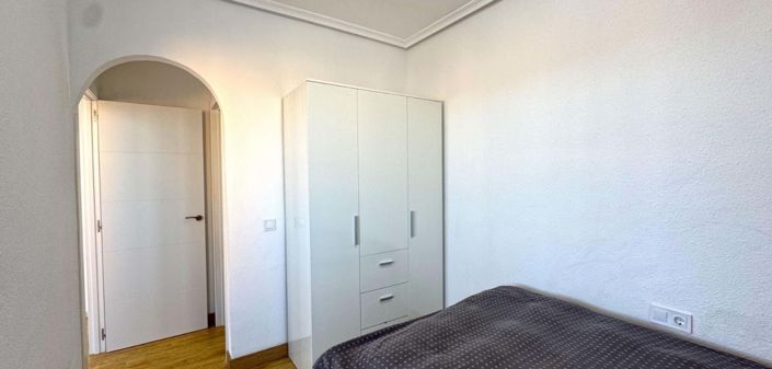 Image No.20-3 Bed Townhouse for sale