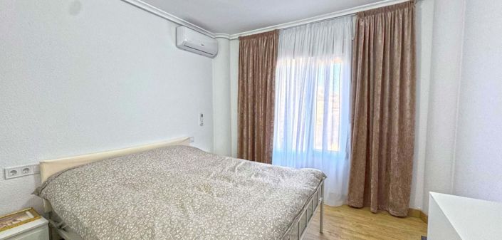 Image No.21-3 Bed Townhouse for sale