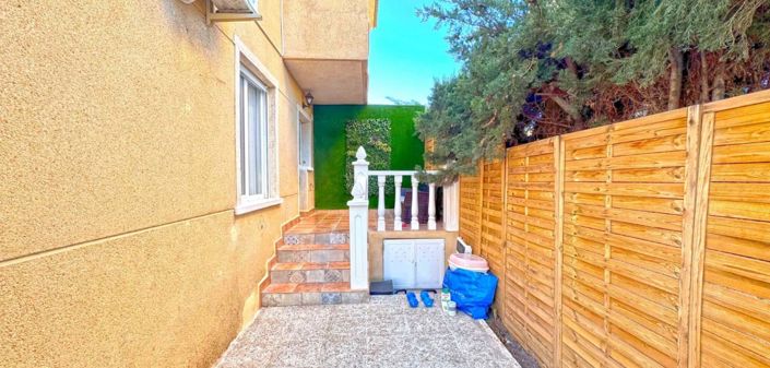 Image No.26-3 Bed Townhouse for sale