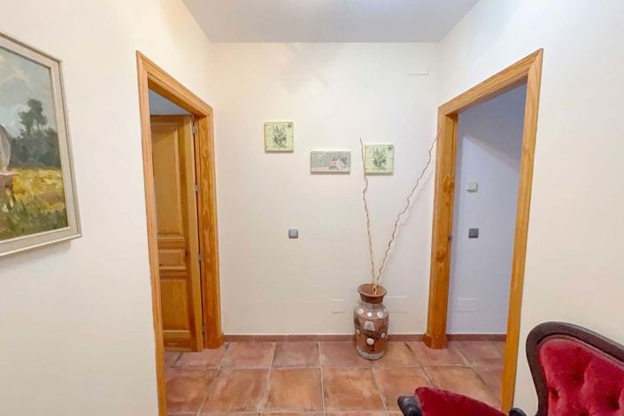 Image No.17-4 Bed Villa for sale