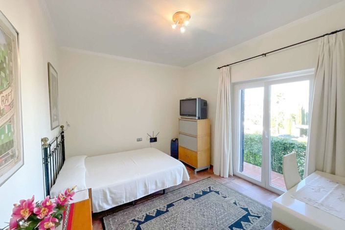 Image No.18-4 Bed Villa for sale