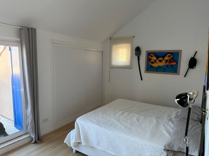 Image No.10-3 Bed Apartment for sale