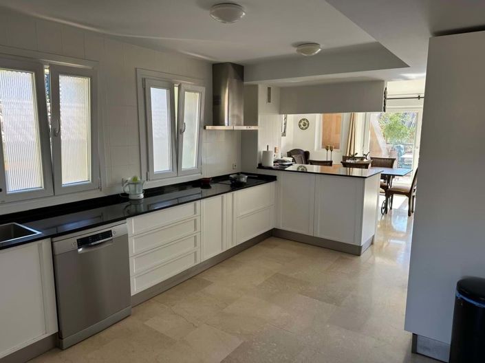 Image No.6-3 Bed Apartment for sale