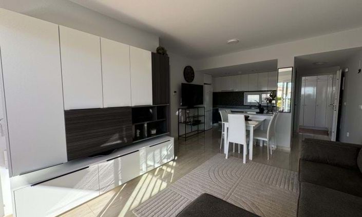 Image No.17-2 Bed Apartment for sale