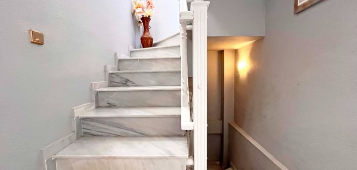 Image No.7-4 Bed Villa for sale