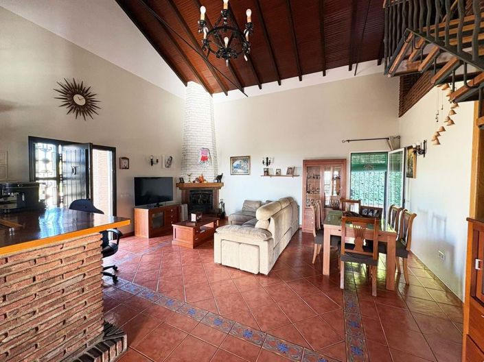 Image No.12-3 Bed Villa for sale