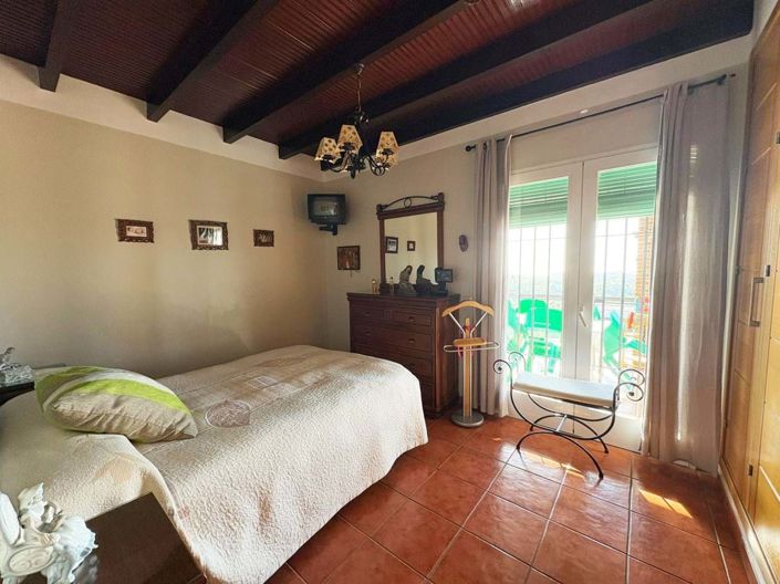 Image No.20-3 Bed Villa for sale