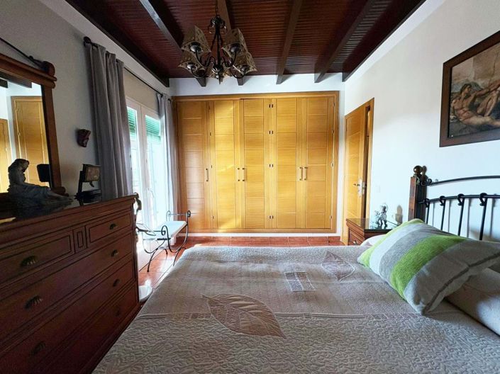 Image No.22-3 Bed Villa for sale