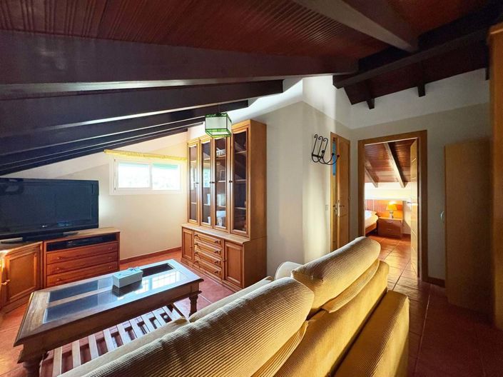 Image No.24-3 Bed Villa for sale